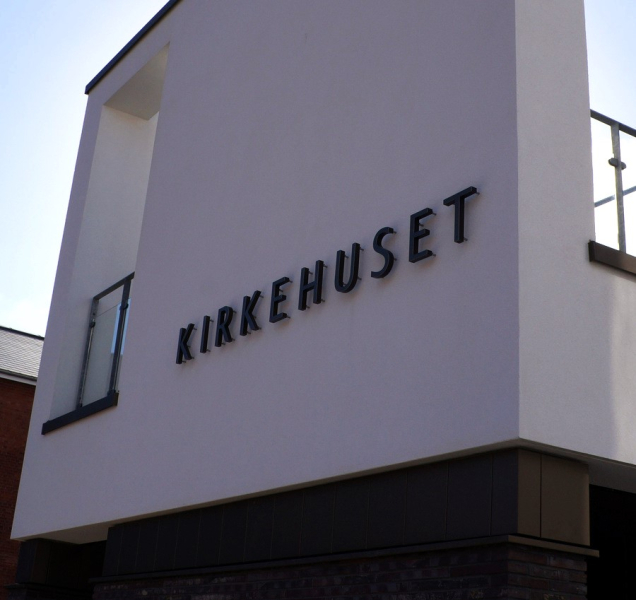 5._Kirkehuset_ved_Vor_Frelser_Kirke_i_Vejle_2025